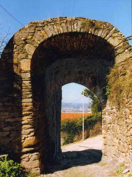 Puerta de Pescaderías, siglo XII-XIII. Zona de ámbito judío